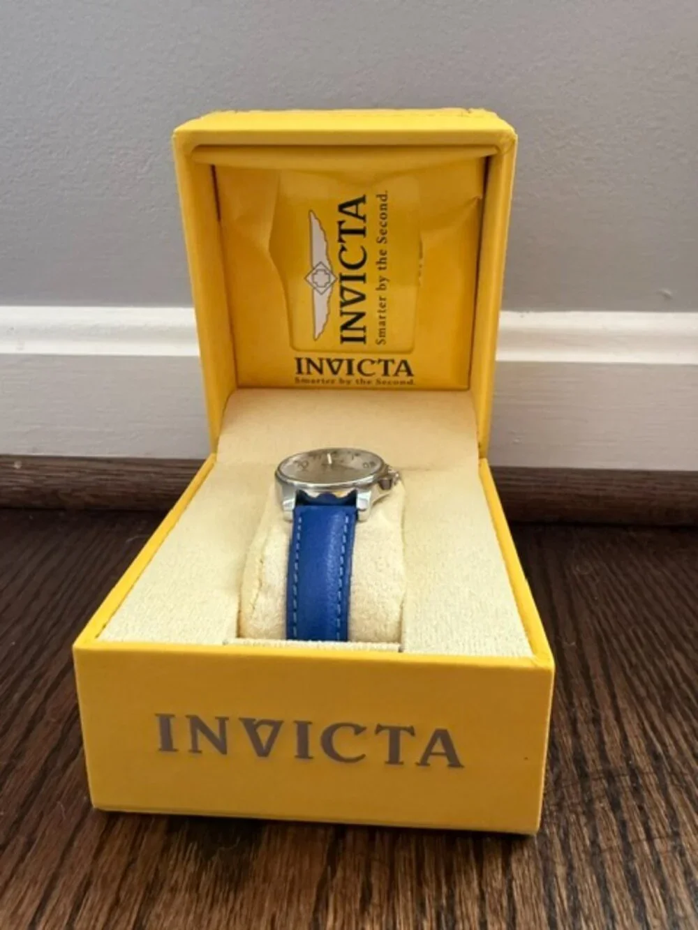 Invicta Specialty Collection Making History Tritnite Night Glow, leather band